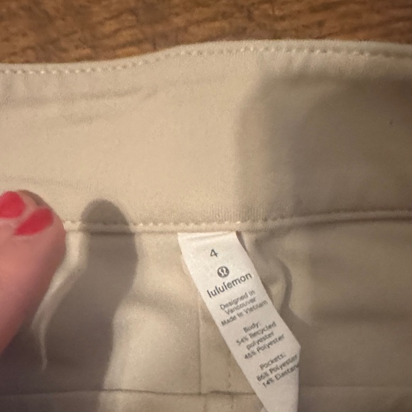 Lululemon Athletica Cream High-Waisted Pants - Picture 2 of 4
